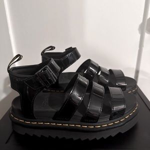 DOC MARTENS Blaire Platform Fisherman Sandal in Black Size 8